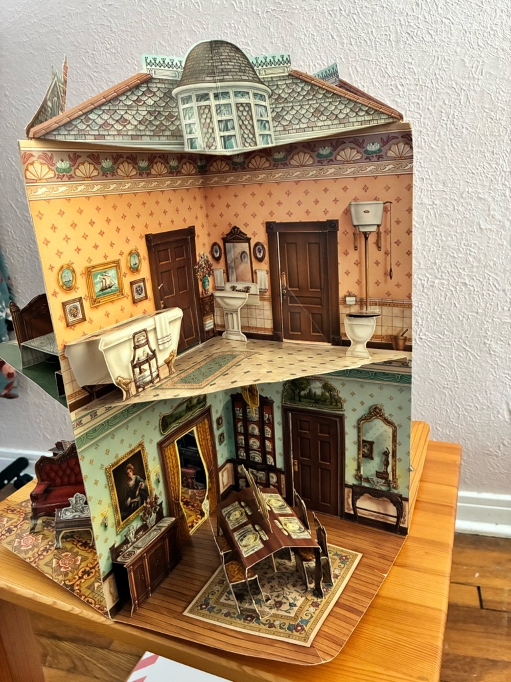 A Three-dimensional Victorian Doll House Book